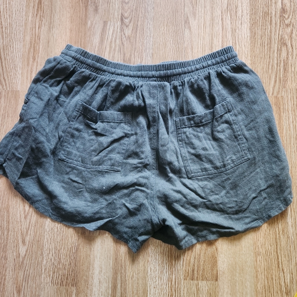 Universal Thread Casual Shorts - Picture 4 of 7